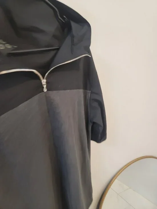 NY 77 Design Off Shoulder Black Metallic Silver Knit Top Size 4 / XL - Picture 5 of 7